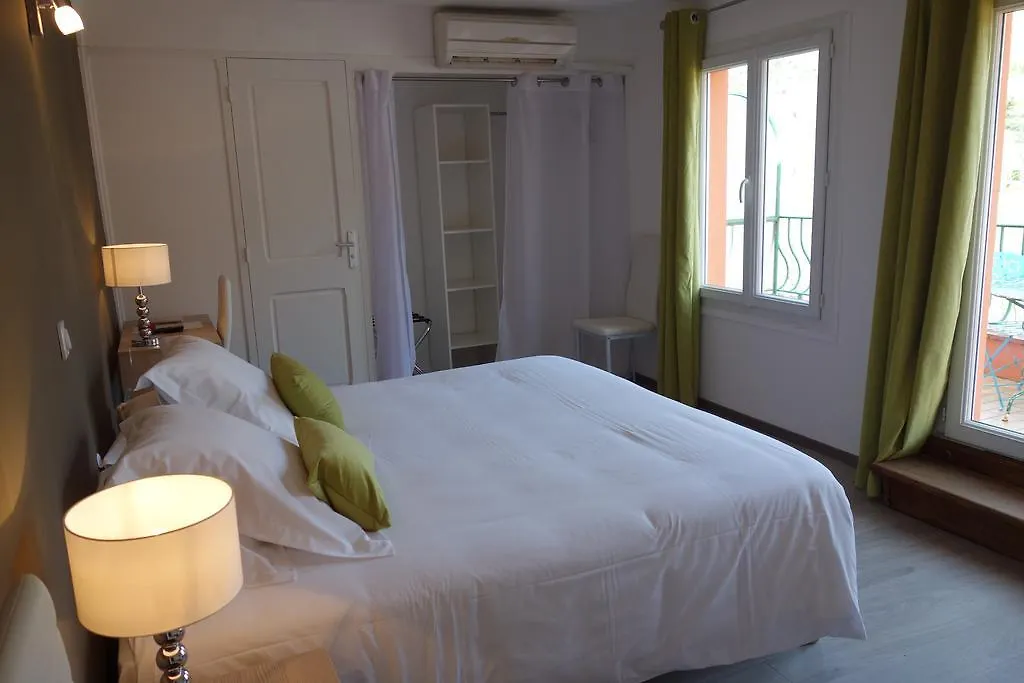 Hotel Le Prejoly Saint-Vallier-de-Thiey 2*,