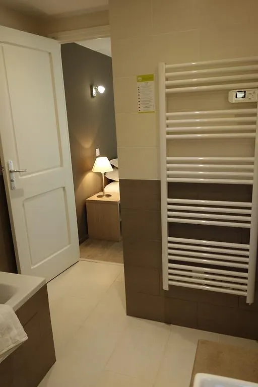 Hotel Le Prejoly サン・ヴァリエ・ド・ティエ フランス